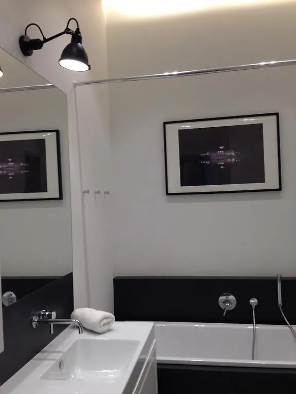Luxury Design Nowy Swiat Apartment Warsaw