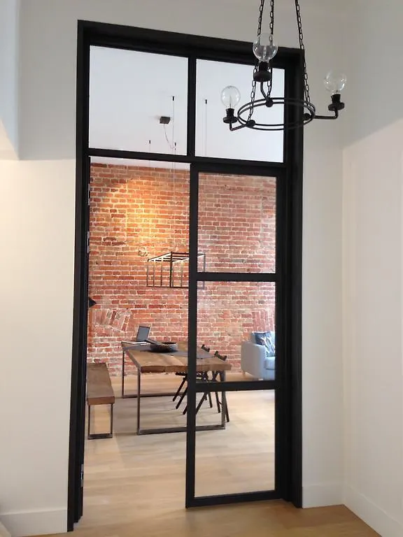 Luxury Design Nowy Swiat Apartment Warsaw